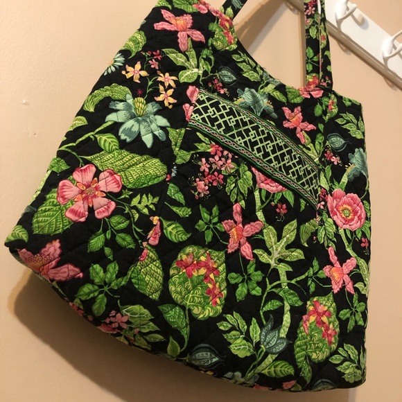 Vera Bradley Large Shoulder Bag! - Picture 5 of 9